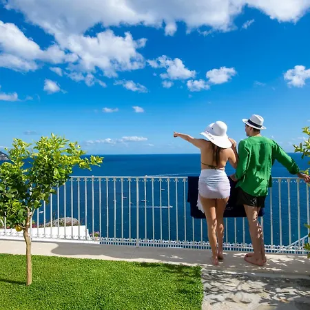 Villa Francesco Luxury Suites-3